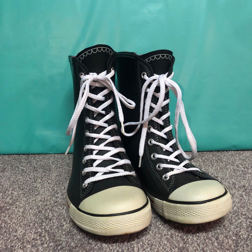 Women’s Dirty Laundry Rain Boots Size 7